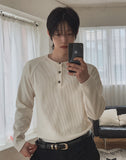 Meden Raglan Crop Henley Neck