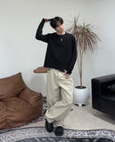 Road Fingerhole Crop Long Sleeve Tee