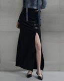 [mnem] deep slit buckle long skirt