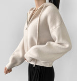 Soft and warm semi-cropped knit zip-up