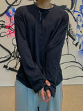 Silket Hand Warmer Basic T-shirt