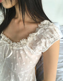 Shua lace punching ribbon puff blouse