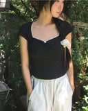 Dohwa Dot Rose Lace Crop Short Sleeve T-shirt