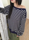 Ohne color matching stripe plain loose fit off-shoulder long sleeve sweatshirt