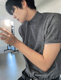 Cut line mock neck short sleeve T-shirt