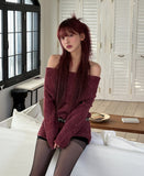 [wool 25%] Kae Damage Off-Shoulder Knit