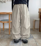 [unisex] Menday banding string parachute wide cotton pants