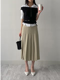 Grip Ribbed Off-Shoulder T-Shirt