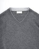 LAYERED V-NECK KNIT