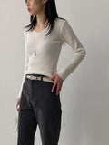 [Tie SET] Sheep V-neck Knit T-shirt