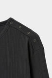 Kiden diagonal button henley neck sleeve