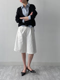One Pin Tuck Cotton Bermuda Pants