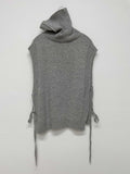 Turtleneck wool slit vest