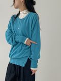 Slit Button V-neck Overfit Knit