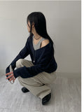 Nosh Yang V-neck Loose Fit Knit