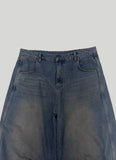 Curve Dart Jeans
