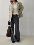 [Tie SET] Sheep V-neck Knit T-shirt