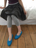 Neo Flower Button Three Quarter Leggings Pants