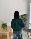 Cat mix color crop knit