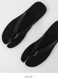 Tabi leather flip flops