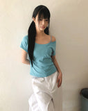 Point One Off-shoulder Short Sleeve T-shirt