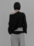 Solid loose-fit one-off knit sweatshirt