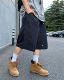 Prune rivet shorts