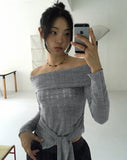 Noten Punching Tie Strap Off-Shoulder Knit