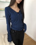 Muhi Button Heart Neck Long Sleeve T-shirt