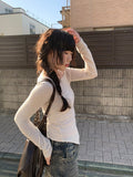UN One-Off Shirring Unbalanced Knit T-shirt