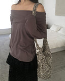 [MADE] Enze Vintage Antique Button Off Shoulder Long Sleeve T-Shirt