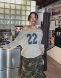 22 Cutting Off-Shoulder Sweatshirt