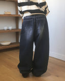 Essen Slab Washing Curve Mega Balloon Denim Pants