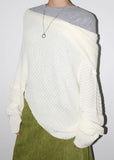 OFF-SHOULDER DRAPE HOOD KNIT
