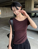 Shirring off-shoulder short sleeve tee