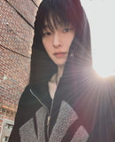 [Lining brushed] Curie New York Patch Damage Hood Zip-up