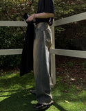 West cutting wide denim