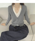 Soft Halterneck Sleeveless Fake Layered Point Knit Cardigan