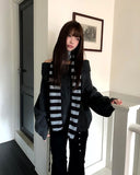 Dana Stripe Simple Muffler