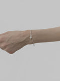 Silver) Clap Pearl Bracelet