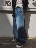Lip Pocket Brush Denim Pants