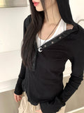 Evia Ttoto Button Slim Ribbed Hooded T-Shirt