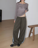 Onte see-through lettering boat neck off shoulder long-sleeve T-shirt