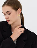 Plump Twist (Y) One-Touch Earrings L