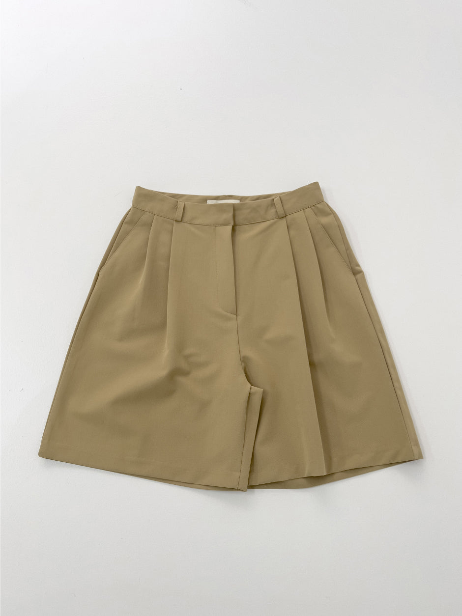 【INCHANT ME】Mayo Two Tuck Half Slacks INCHANT ME(インチャントミー) - マヨツータックハーフ
