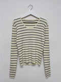 [Plan] Kissing Ribbed U-neck Knit T-shirt