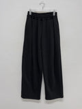 One tuck banding training wide pants