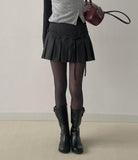 [Brushed Fabric] Noir Strap Pleated Mini Skirt