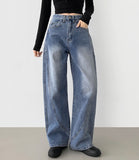 Curved Cut Line Pocket Point Wide Denim Pants