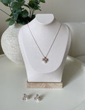 Denzel Cubic Ribbon Pearl Necklace